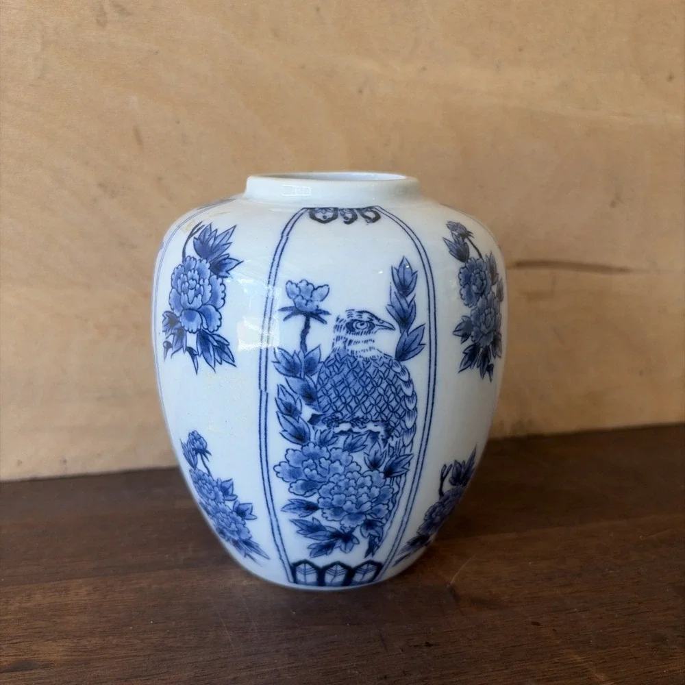 VINTAGE CHINESE STAMPED CHINA BLUE & WHITE GINGER JAR BIRD FLORAL MOTIF 5'
